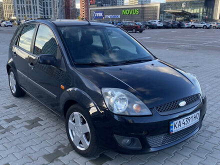 Черный Форд Фиеста, объемом двигателя 1.39 л и пробегом 247 тыс. км за 4000 $, фото 1 на Automoto.ua