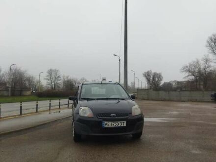 Чорний Форд Фієста, об'ємом двигуна 1.39 л та пробігом 247 тис. км за 3000 $, фото 1 на Automoto.ua