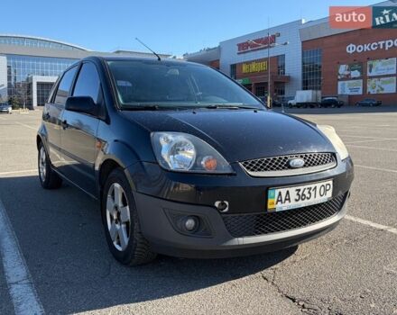 Черный Форд Фиеста, объемом двигателя 1.39 л и пробегом 218 тыс. км за 3200 $, фото 1 на Automoto.ua