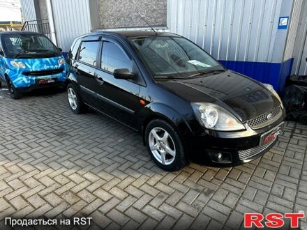 Черный Форд Фиеста, объемом двигателя 1.3 л и пробегом 1800 тыс. км за 4900 $, фото 1 на Automoto.ua