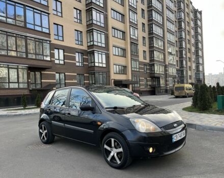 Черный Форд Фиеста, объемом двигателя 1.4 л и пробегом 210 тыс. км за 4200 $, фото 1 на Automoto.ua