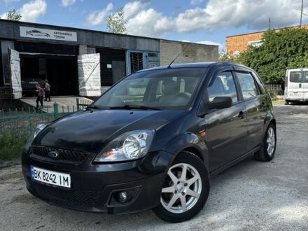 Форд Фієста 2008 у Сарнах на Automoto.ua Чорний Форд Фієста, об'ємом двигуна 1.4 л та пробігом 215 тис. км за 4200 $, фото 1 на Automoto.ua