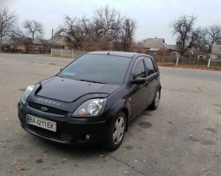 Чорний Форд Фієста, об'ємом двигуна 1.4 л та пробігом 233 тис. км за 4200 $, фото 1 на Automoto.ua