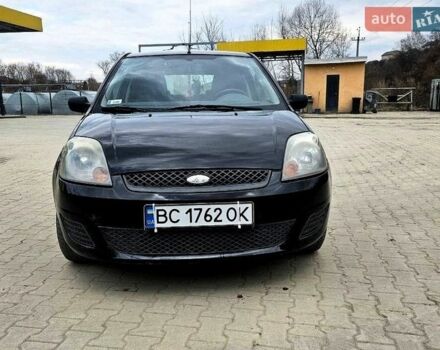 Чорний Форд Фієста, об'ємом двигуна 1.4 л та пробігом 250 тис. км за 3600 $, фото 1 на Automoto.ua