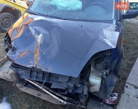 Черный Форд Фиеста, объемом двигателя 1.39 л и пробегом 300 тыс. км за 1700 $, фото 1 на Automoto.ua