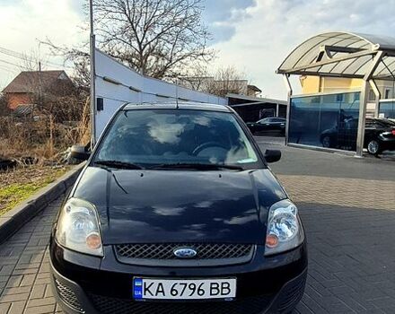 Черный Форд Фиеста, объемом двигателя 1.3 л и пробегом 153 тыс. км за 4200 $, фото 1 на Automoto.ua
