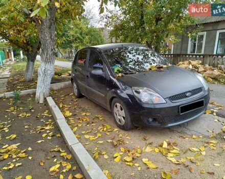 Черный Форд Фиеста, объемом двигателя 1.24 л и пробегом 270 тыс. км за 4500 $, фото 1 на Automoto.ua
