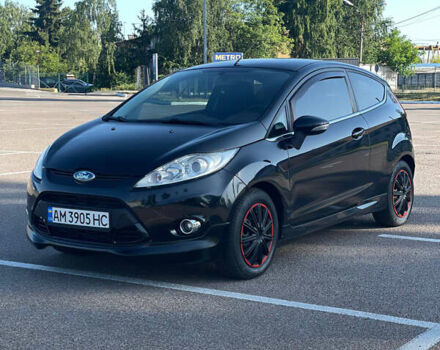 Черный Форд Фиеста, объемом двигателя 1.4 л и пробегом 148 тыс. км за 4399 $, фото 1 на Automoto.ua