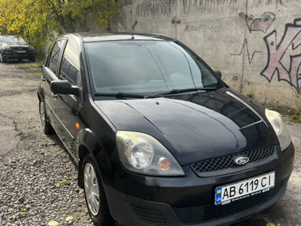 Чорний Форд Фієста, об'ємом двигуна 1.24 л та пробігом 159 тис. км за 5500 $, фото 1 на Automoto.ua