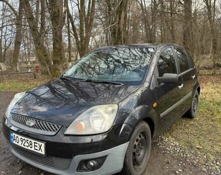 Чорний Форд Фієста, об'ємом двигуна 1.4 л та пробігом 150 тис. км за 3600 $, фото 1 на Automoto.ua