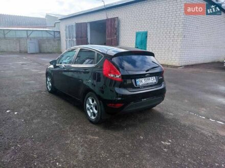 Форд Фиеста 2011 в Ровно на Automoto.ua Черный Форд Фиеста, объемом двигателя 1.39 л и пробегом 98 тыс. км за 6999 $, фото 1 на Automoto.ua