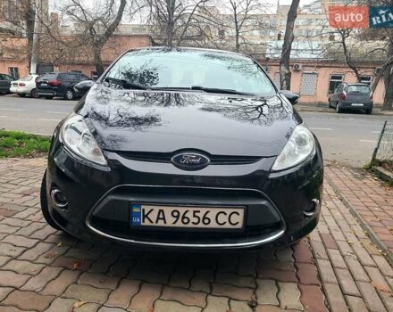 Черный Форд Фиеста, объемом двигателя 1.6 л и пробегом 215 тыс. км за 6900 $, фото 1 на Automoto.ua