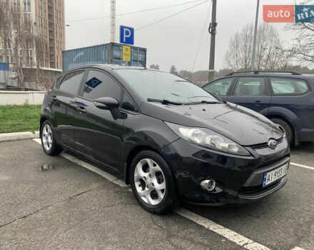 Черный Форд Фиеста, объемом двигателя 1.56 л и пробегом 322 тыс. км за 6200 $, фото 1 на Automoto.ua