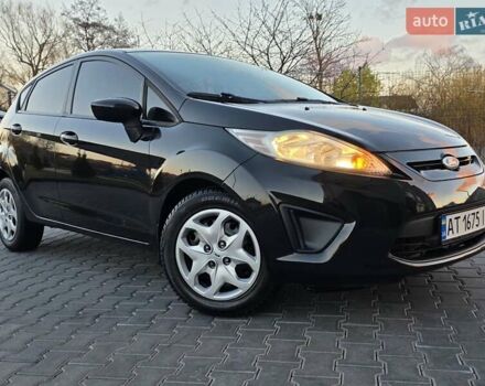 Черный Форд Фиеста, объемом двигателя 1.6 л и пробегом 213 тыс. км за 7333 $, фото 1 на Automoto.ua