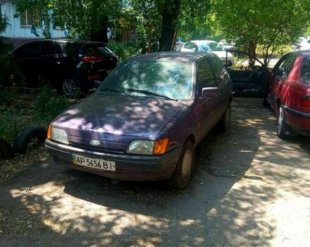 Фиолетовый Форд Фиеста, объемом двигателя 1.9 л и пробегом 250 тыс. км за 950 $, фото 1 на Automoto.ua