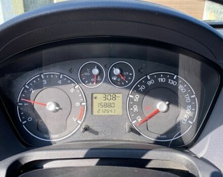 Фиолетовый Форд Фиеста, объемом двигателя 1.3 л и пробегом 217 тыс. км за 3500 $, фото 4 на Automoto.ua