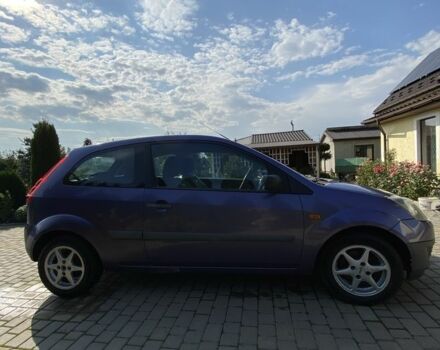 Фиолетовый Форд Фиеста, объемом двигателя 1.3 л и пробегом 217 тыс. км за 3500 $, фото 3 на Automoto.ua