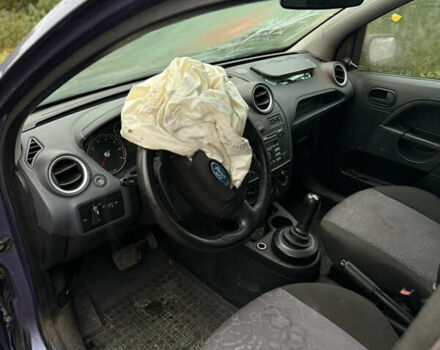 Форд Фиеста 2006 в Запорожье на Automoto.ua Фиолетовый Форд Фиеста, объемом двигателя 1.39 л и пробегом 157 тыс. км за 1800 $, фото 11 на Automoto.ua