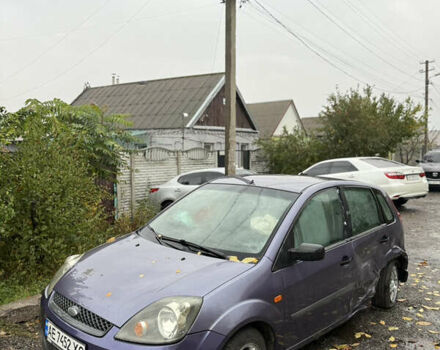 Форд Фиеста 2006 в Запорожье на Automoto.ua Фиолетовый Форд Фиеста, объемом двигателя 1.39 л и пробегом 157 тыс. км за 1800 $, фото 3 на Automoto.ua