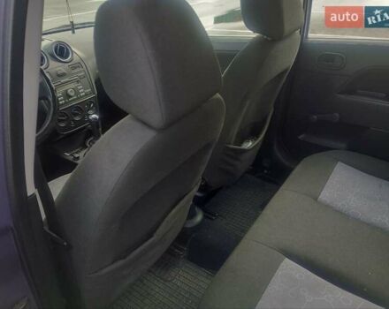 Фиолетовый Форд Фиеста, объемом двигателя 1.24 л и пробегом 218 тыс. км за 4250 $, фото 6 на Automoto.ua