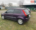 Фиолетовый Форд Фиеста, объемом двигателя 1.4 л и пробегом 210 тыс. км за 2200 $, фото 7 на Automoto.ua