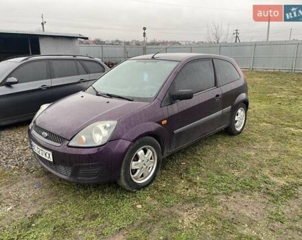 Фиолетовый Форд Фиеста, объемом двигателя 1.4 л и пробегом 250 тыс. км за 2100 $, фото 5 на Automoto.ua
