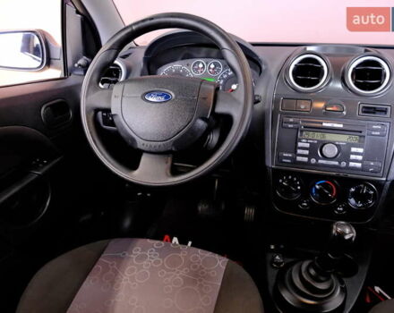Фиолетовый Форд Фиеста, объемом двигателя 1.4 л и пробегом 144 тыс. км за 4900 $, фото 32 на Automoto.ua