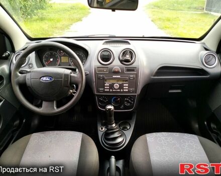 Форд Фиеста 2006 в Сумах на Automoto.ua Фиолетовый Форд Фиеста, объемом двигателя 1.3 л и пробегом 145 тыс. км за 3800 $, фото 7 на Automoto.ua