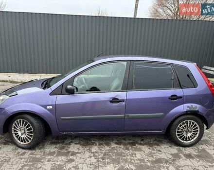 Фиолетовый Форд Фиеста, объемом двигателя 1.3 л и пробегом 220 тыс. км за 3000 $, фото 2 на Automoto.ua