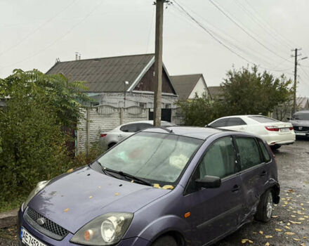 Форд Фиеста 2006 в Запорожье на Automoto.ua Фиолетовый Форд Фиеста, объемом двигателя 1.39 л и пробегом 157 тыс. км за 1800 $, фото 2 на Automoto.ua