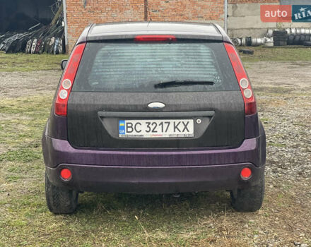 Фиолетовый Форд Фиеста, объемом двигателя 1.4 л и пробегом 210 тыс. км за 2200 $, фото 5 на Automoto.ua