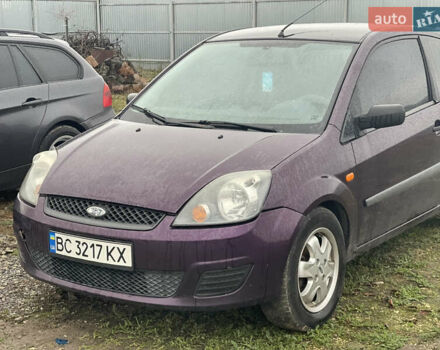 Фиолетовый Форд Фиеста, объемом двигателя 1.4 л и пробегом 210 тыс. км за 2200 $, фото 2 на Automoto.ua