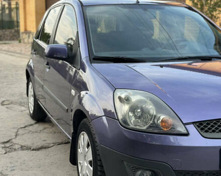 Фіолетовий Форд Фієста, об'ємом двигуна 1.4 л та пробігом 154 тис. км за 4500 $, фото 1 на Automoto.ua