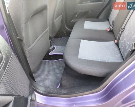 Фиолетовый Форд Фиеста, объемом двигателя 1.4 л и пробегом 230 тыс. км за 4300 $, фото 13 на Automoto.ua