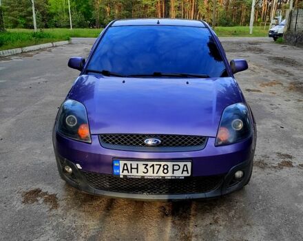 Фиолетовый Форд Фиеста, объемом двигателя 1.4 л и пробегом 135 тыс. км за 4950 $, фото 2 на Automoto.ua