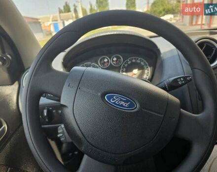 Фиолетовый Форд Фиеста, объемом двигателя 1.4 л и пробегом 142 тыс. км за 5100 $, фото 30 на Automoto.ua