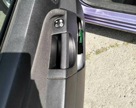 Форд Фиеста 2008 в Ровно на Automoto.ua Фиолетовый Форд Фиеста, объемом двигателя 1.4 л и пробегом 208 тыс. км за 4500 $, фото 5 на Automoto.ua