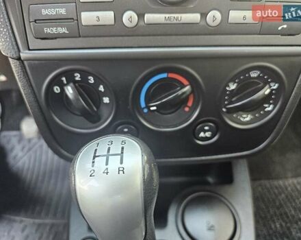 Фиолетовый Форд Фиеста, объемом двигателя 1.4 л и пробегом 142 тыс. км за 5100 $, фото 32 на Automoto.ua