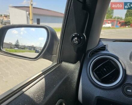 Фиолетовый Форд Фиеста, объемом двигателя 1.4 л и пробегом 142 тыс. км за 5100 $, фото 40 на Automoto.ua