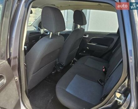 Фиолетовый Форд Фиеста, объемом двигателя 1.4 л и пробегом 142 тыс. км за 5100 $, фото 17 на Automoto.ua