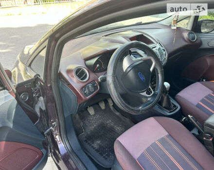 Фіолетовий Форд Фієста, об'ємом двигуна 1.6 л та пробігом 145 тис. км за 5450 $, фото 8 на Automoto.ua