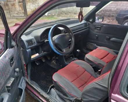 Фіолетовий Форд Фієста, об'ємом двигуна 1.3 л та пробігом 100 тис. км за 721 $, фото 3 на Automoto.ua