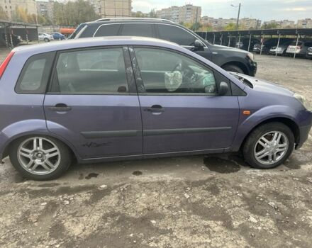 Форд Фиеста 2006 в Кривом Роге на Automoto.ua Фиолетовый Форд Фиеста, объемом двигателя 1.4 л и пробегом 300 тыс. км за 1300 $, фото 4 на Automoto.ua