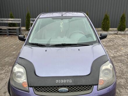 Фиолетовый Форд Фиеста, объемом двигателя 1.3 л и пробегом 220 тыс. км за 3000 $, фото 1 на Automoto.ua