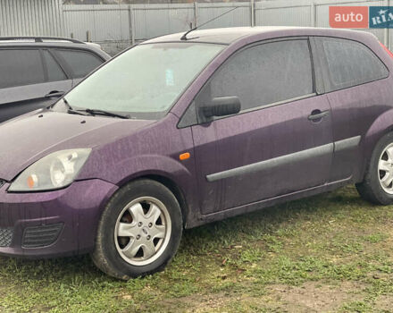 Фиолетовый Форд Фиеста, объемом двигателя 1.4 л и пробегом 210 тыс. км за 2200 $, фото 1 на Automoto.ua
