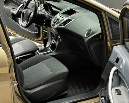 Коричневый Форд Фиеста, объемом двигателя 1.39 л и пробегом 164 тыс. км за 7250 $, фото 1 на Automoto.ua