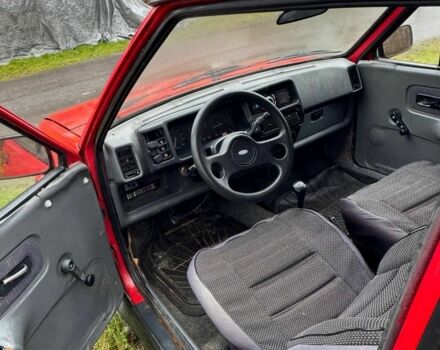 Красный Форд Фиеста, объемом двигателя 1.3 л и пробегом 300 тыс. км за 663 $, фото 3 на Automoto.ua