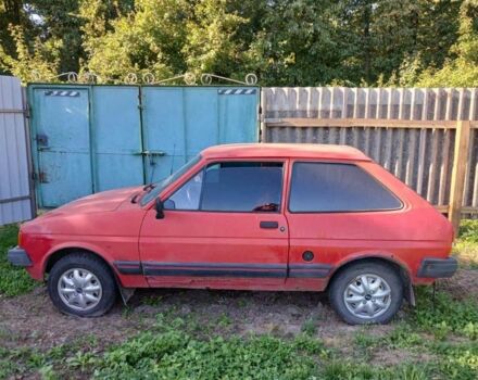 Червоний Форд Фієста, об'ємом двигуна 1.1 л та пробігом 450 тис. км за 529 $, фото 5 на Automoto.ua