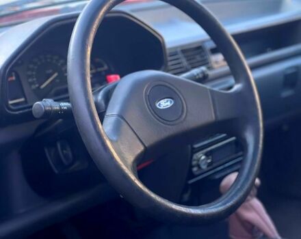 Червоний Форд Фієста, об'ємом двигуна 1.1 л та пробігом 0 тис. км за 1000 $, фото 7 на Automoto.ua