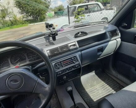 Красный Форд Фиеста, объемом двигателя 1.4 л и пробегом 200 тыс. км за 1100 $, фото 2 на Automoto.ua